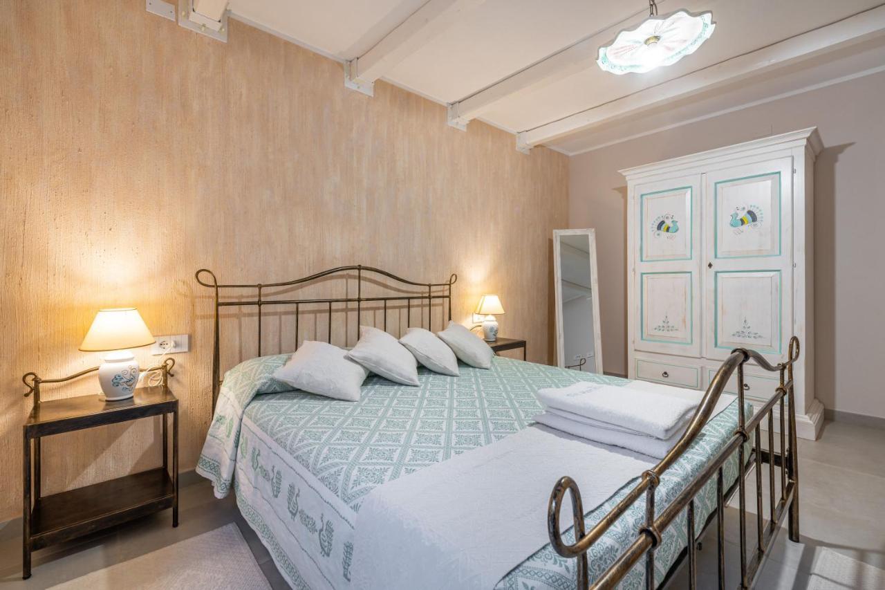 Villa Sa Rocca Junior & Suite Chia Exterior photo
