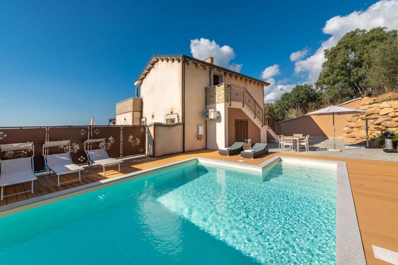 Villa Sa Rocca Junior & Suite Chia Exterior photo