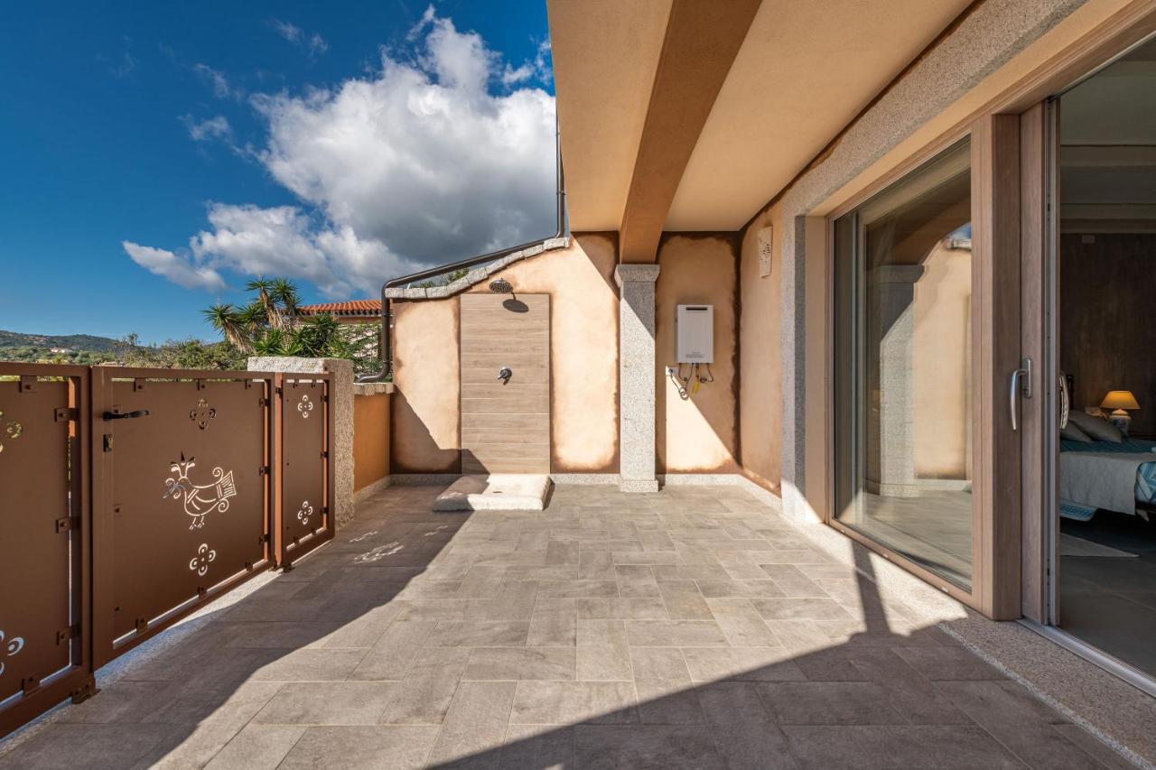 Villa Sa Rocca Junior & Suite Chia Exterior photo